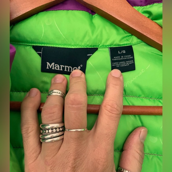 Woman’s Marmot down jacket large - Picture 5 of 7